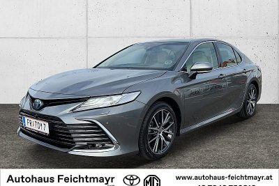 Toyota Camry 2,5 Hybrid VIP Aut. bei Autohaus Feichtmayr in 
