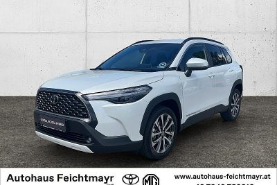 Toyota Corolla Cross 2,0 Hybrid Active Drive AWD bei Autohaus Feichtmayr in 